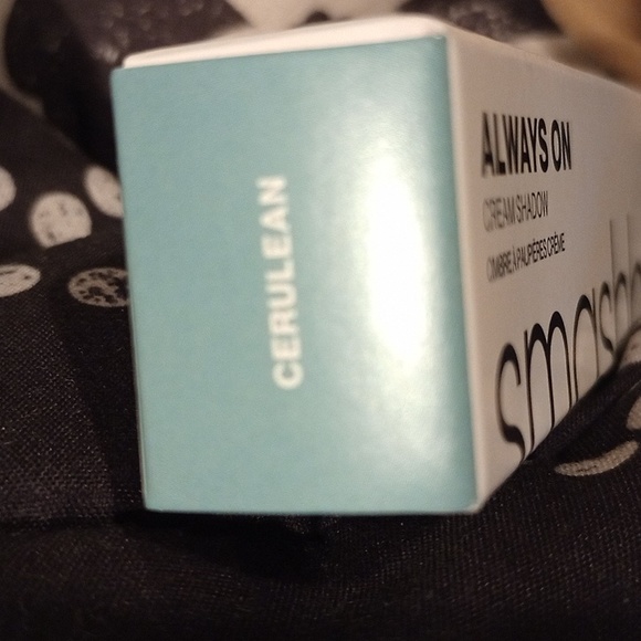 Smashbox Always On Cream Shadow Cerulean 0.34oz/10ml - Brand New in Box! - Picture 2 of 2